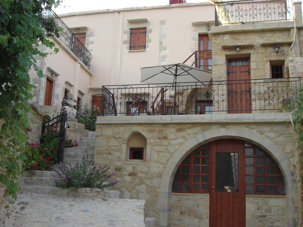 Patriko Traditional Stone Houses Vafes Bagian luar foto